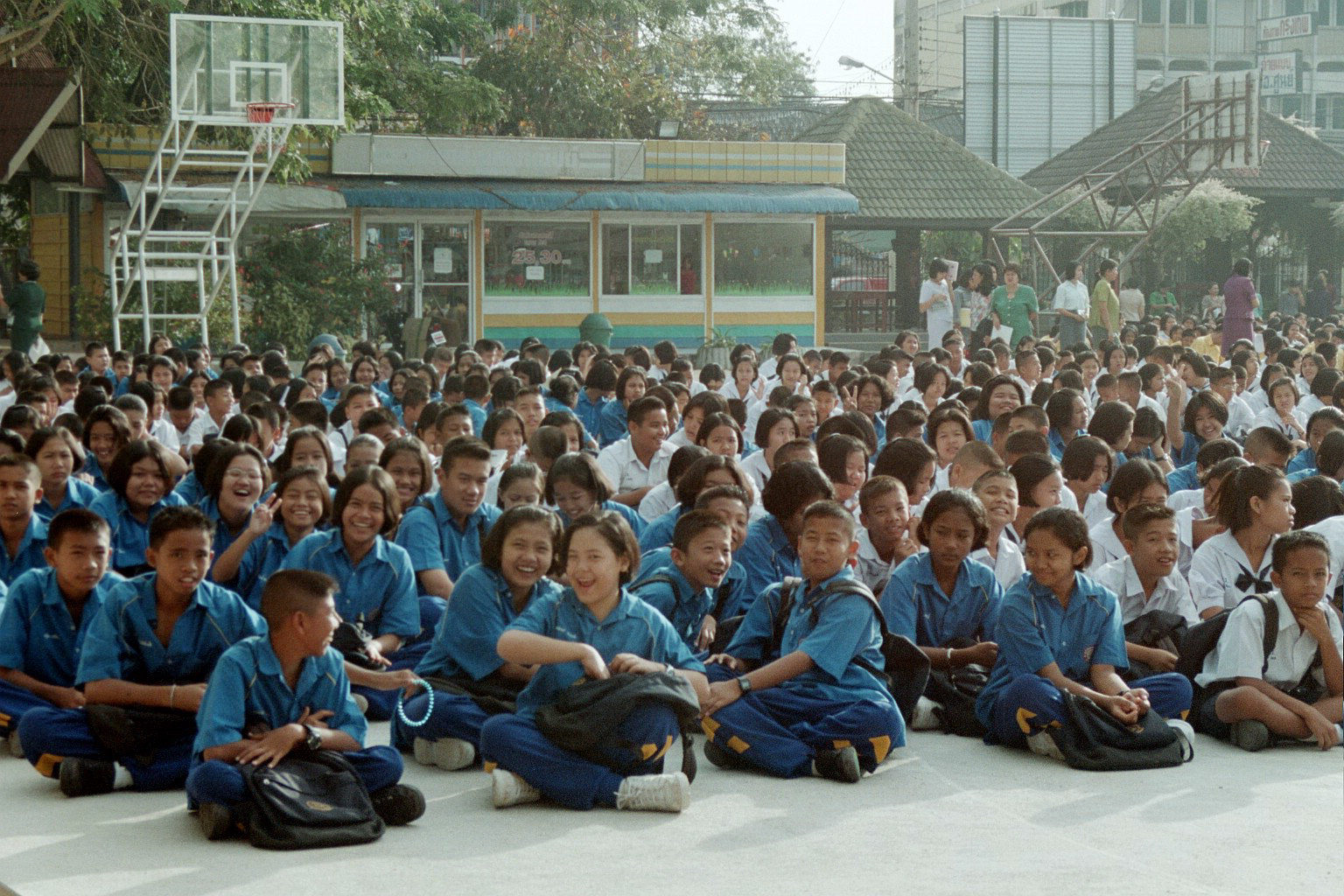 Schoolkids in Bangkok Thailand - March 2003